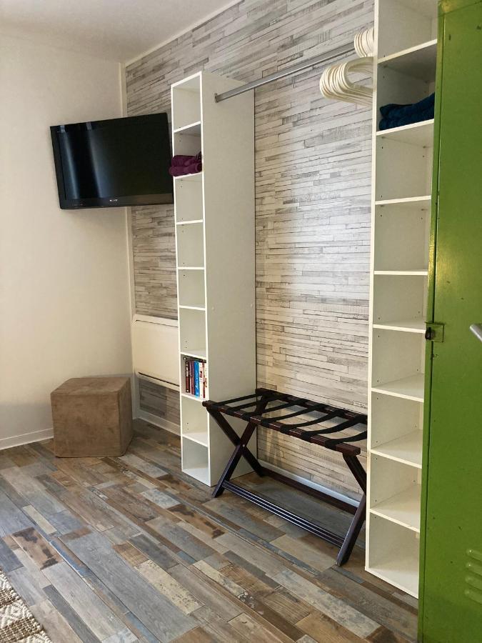 סארברוקן Living At Saarpartments -Adultsonly- 2 Bedrooms, Kitchen - Business & Holiday Apartments For Long- And Short Term Stay, 3 Min To Train Station, Secure E-Bike Parking! מראה חיצוני תמונה